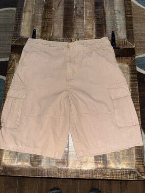 Men's Cargo Shorts in Tan - Comfortable Everyday Utility